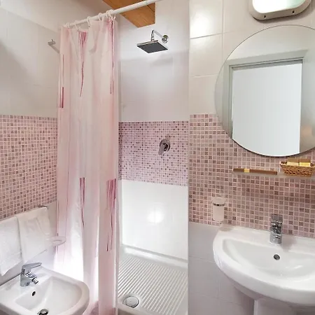 Saint Tropez & Restaurant ホテル リド・ディ・サヴィオ