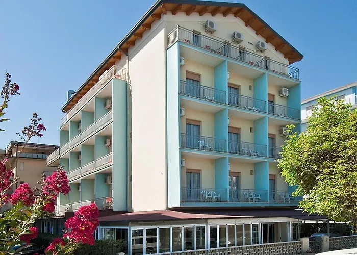 Otel Saint Tropez & Restaurant