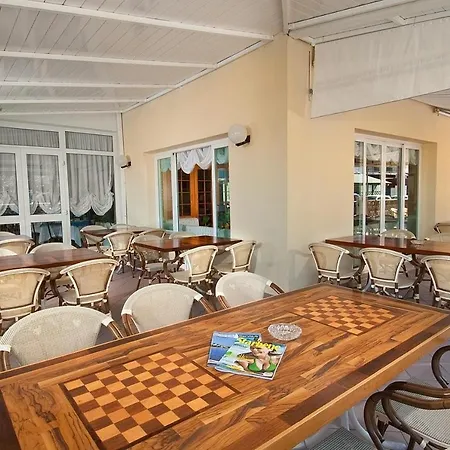 Hotel Saint Tropez & Restaurant Lido Di Savio